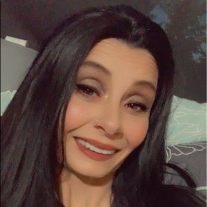 Meet your Posher, Bobbi